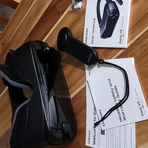 Samsung Gear VR Headset - Model SM-R325